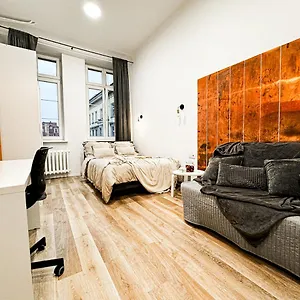 1min Walk To Market Square, Beautiful Views! Stylish 1br Kitchen Apartament
